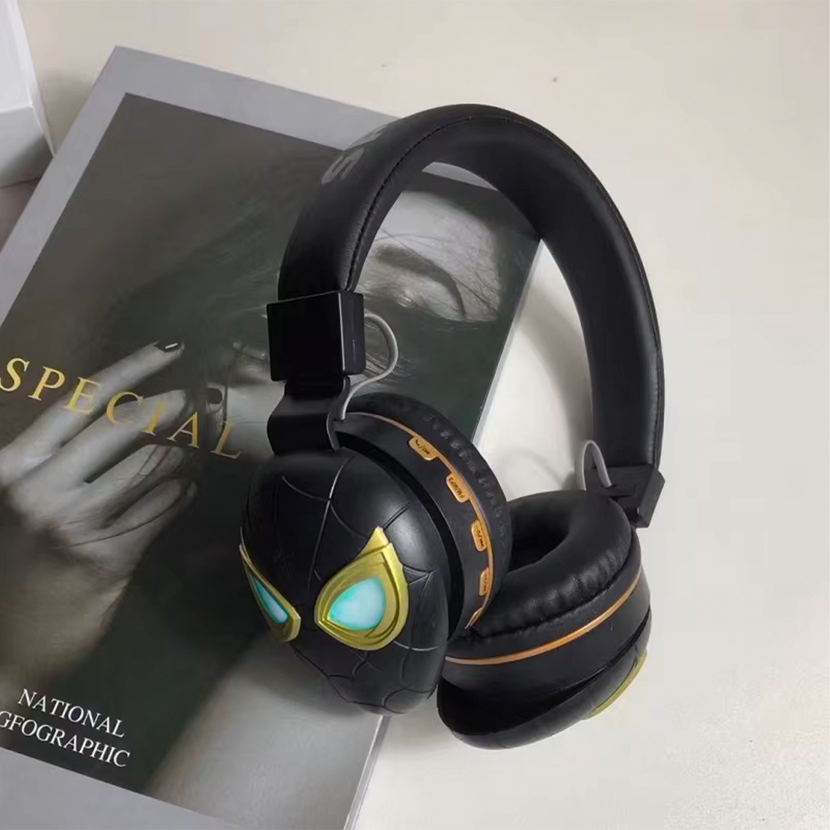 Audífonos Bluetooth Spider-Man NM27 Gaming RGB – Diseño Infantil Con Luces LED Y Sonido Estéreo