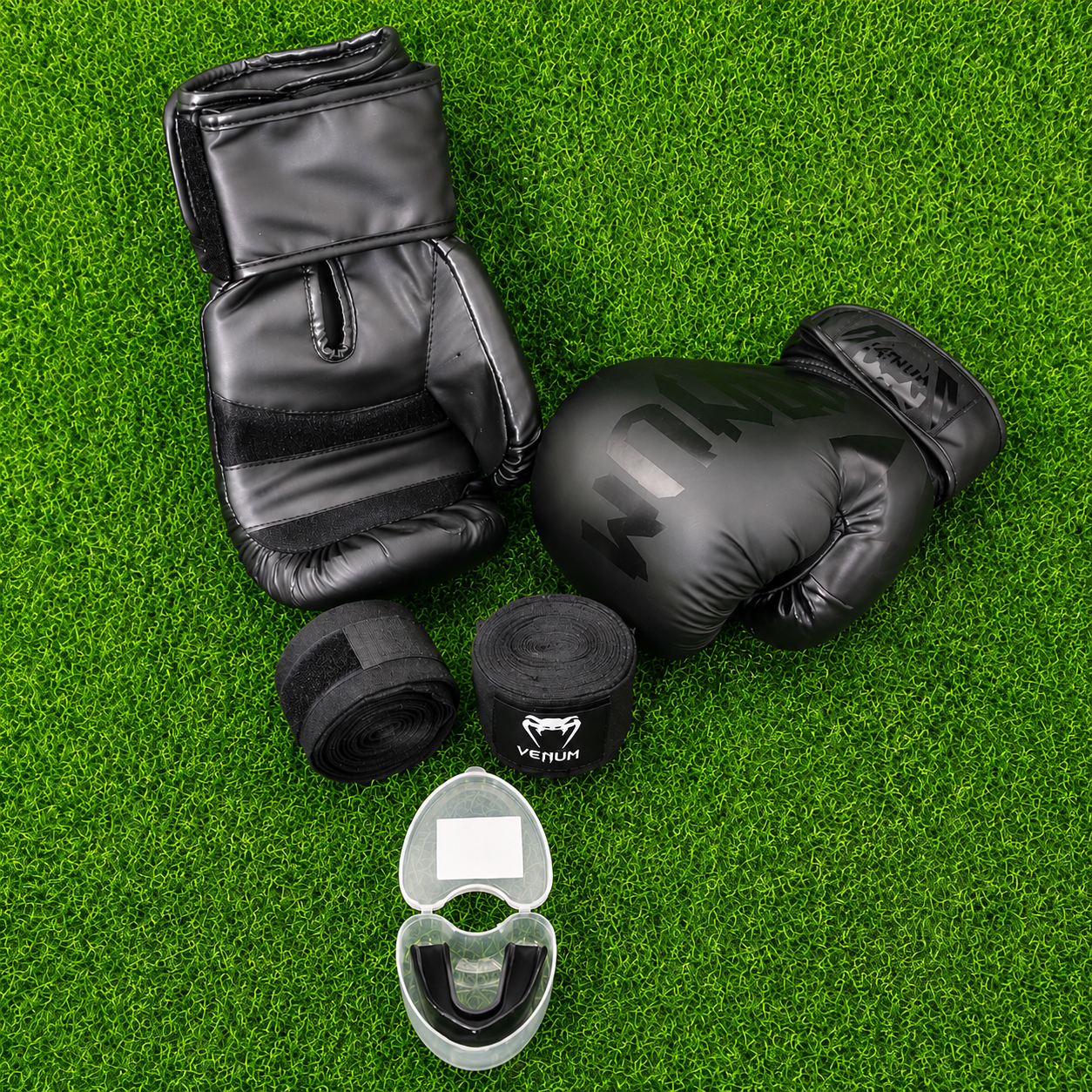 Combo Primer Round Venum – Guantes 12oz, Vendas De 5m Y Bucal, Kit Completo Para Empezar Box Y Muay Thai