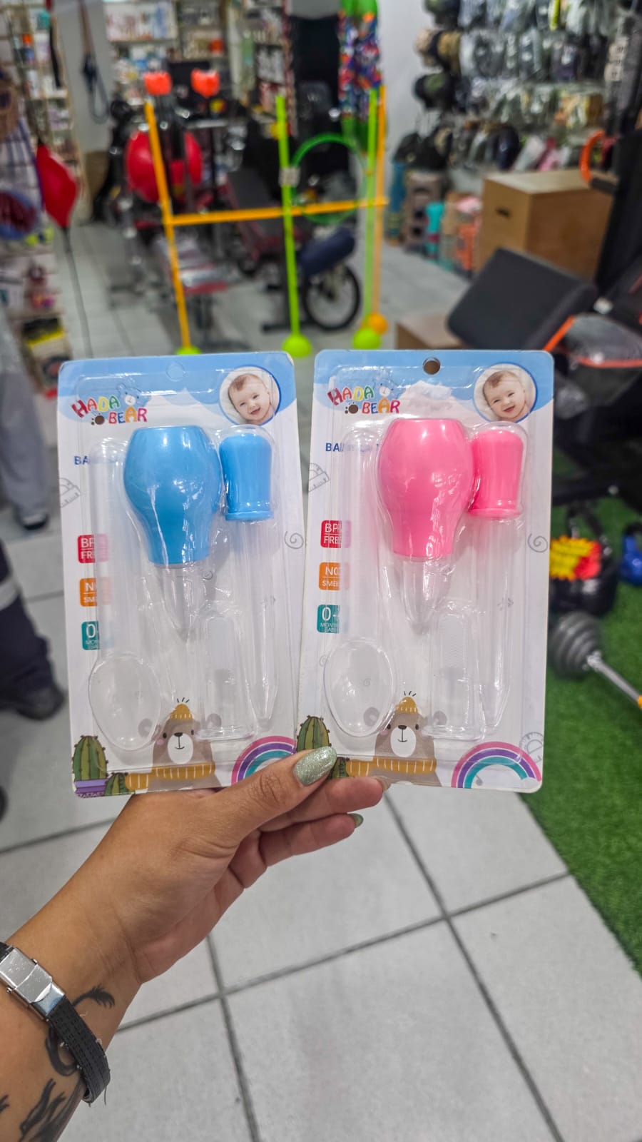 Kit de Aseo y Medicación para Bebé 4 Piezas – Con Aspirador Nasal, Cuentagotas, Cuchara Dosificadora y Cepillo Dental de Dedo