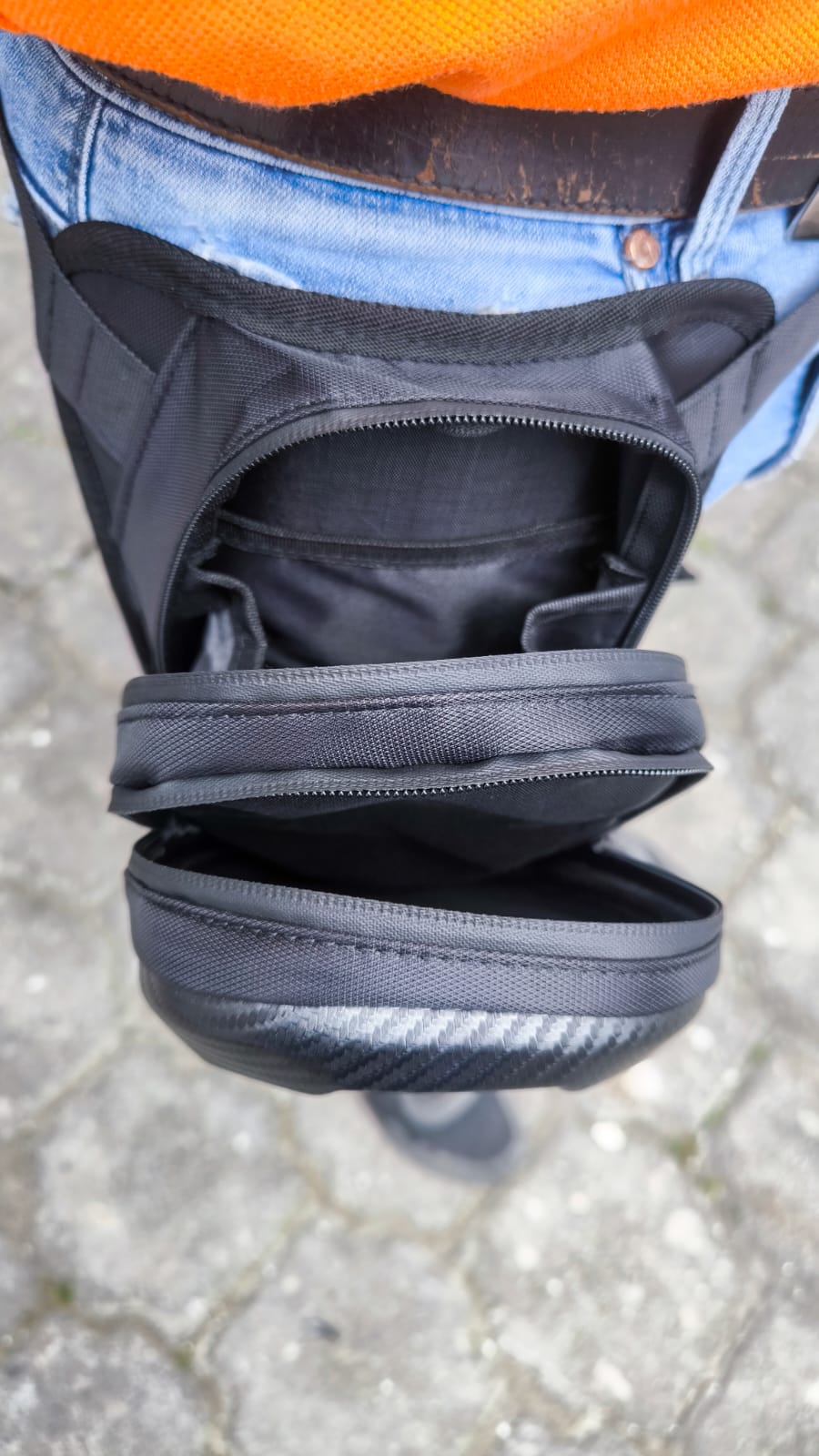 Muslera De Moto Wolf Tipo Piernera – Canguro Resistente Con 4 Bolsillos, Material Eva Impermeable Y Ajuste Ergonómico