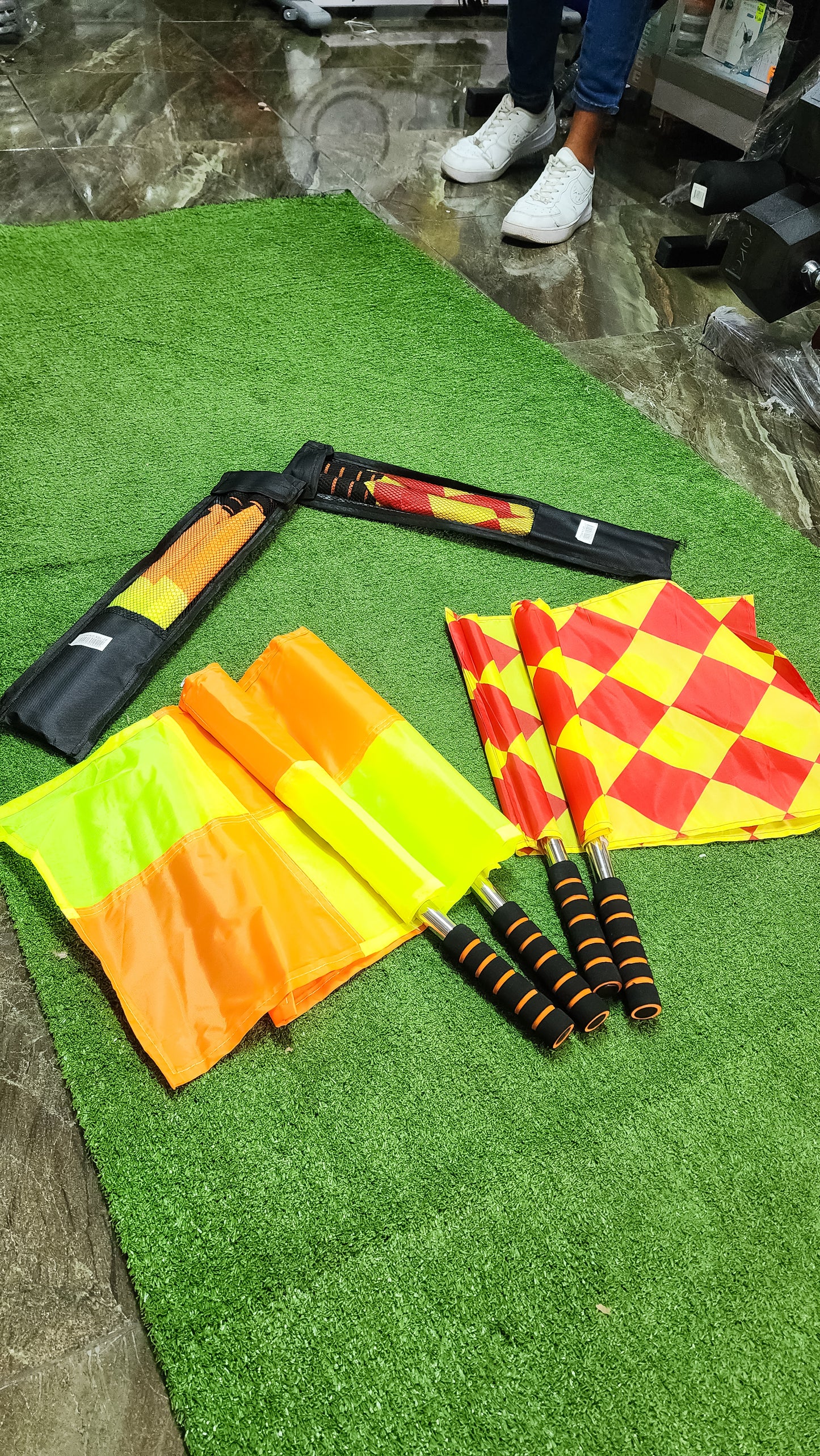 Banderín De Árbitro Para Fútbol – Juego De Banderas Deportivas Con Mango Antideslizante Y Funda Portátil