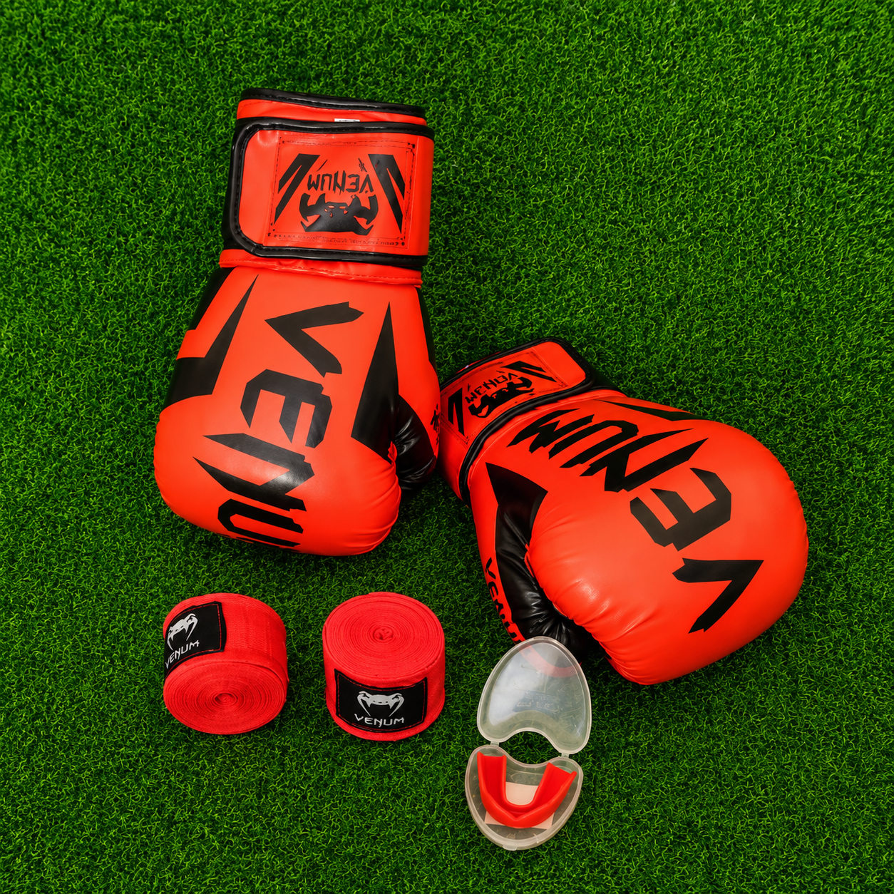 Combo Primer Round Venum – Guantes 12oz, Vendas De 5m Y Bucal, Kit Completo Para Empezar Box Y Muay Thai