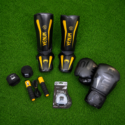 Combo Fighter 2 Venum – Guantes 12oz, Espinilleras, Vendas De 5m, Bucal Y Cuerda Para Box Y Muay Thai