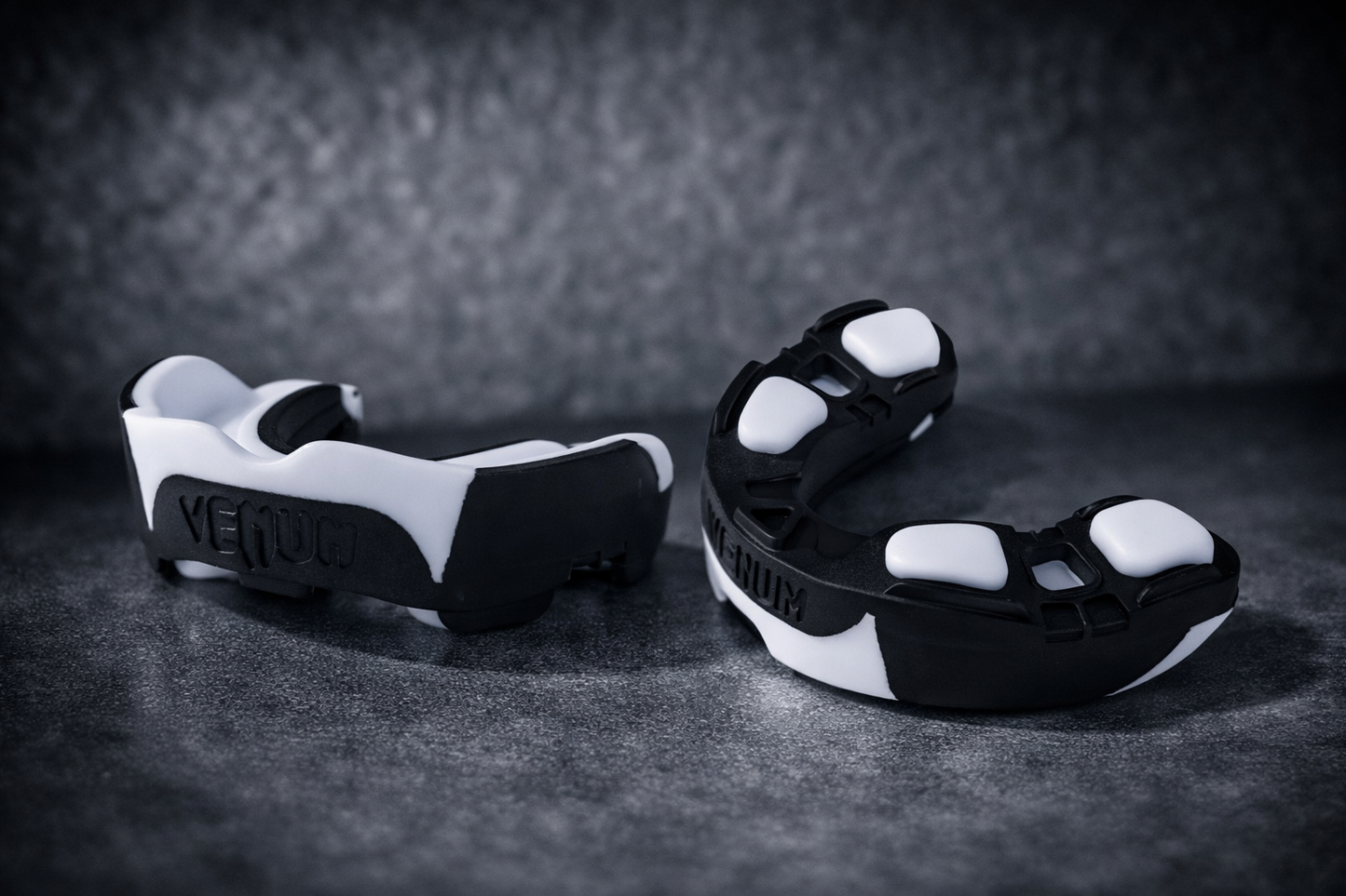 Protector Bucal Venum Predator — Protección Profesional para Box, MMA y Artes Marciales | Incluye Estuche