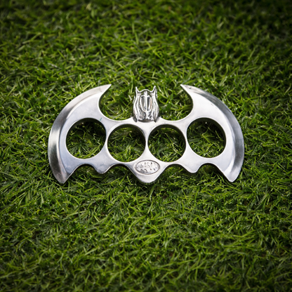 Manopla Metálica Decorativa Diseño Murciélago En Acero Inoxidable – Para Colección, Exhibición Y Cosplay