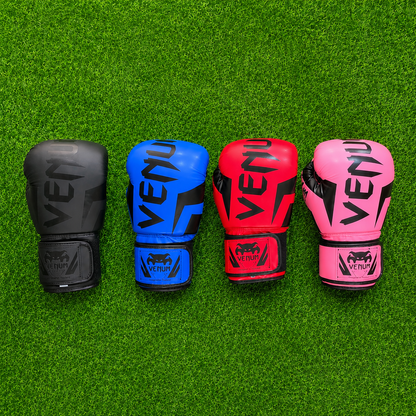 Guantes Venum para Boxeo Funda Negra y Cierre de Velcro Ajustable