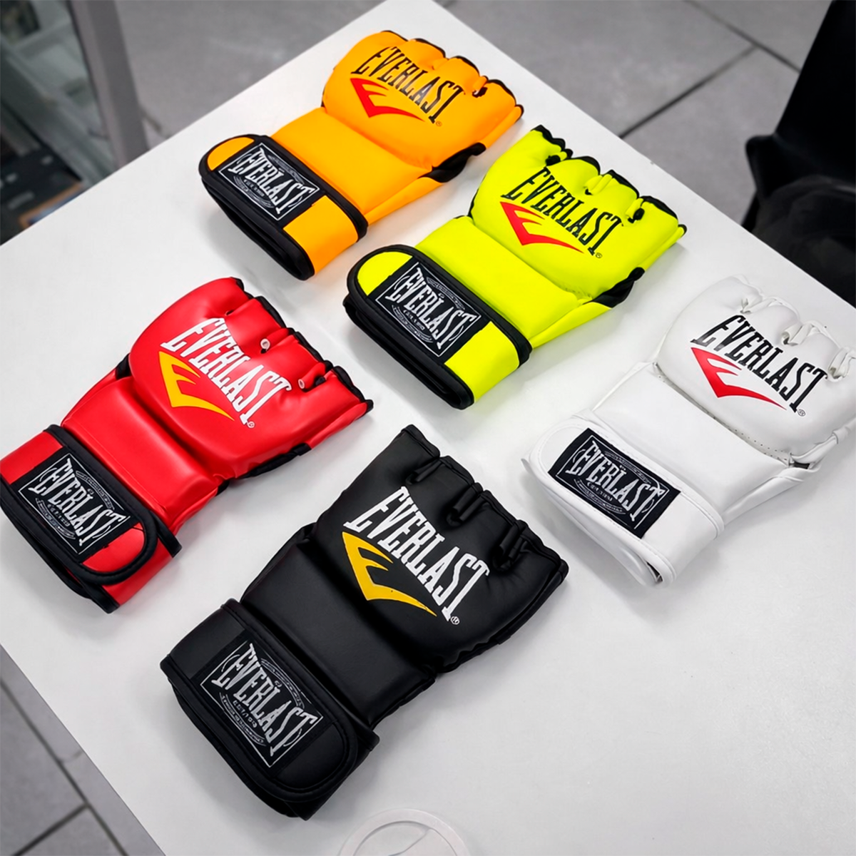 Guantes Everlast Para Entrenamiento Y Artes Marciales – Mma, Crossfit Y Boxeo Con Muñequera Ajustable
