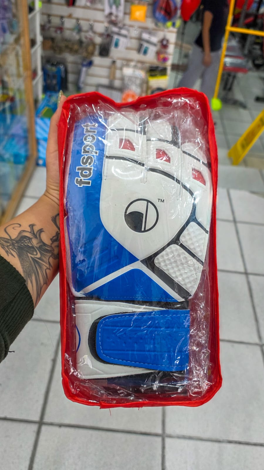 Guantes De Arquero FDsport Con Estuche – Látex Antideslizante, Muñequera Ajustable Y Diseño Juvenil Para Fútbol