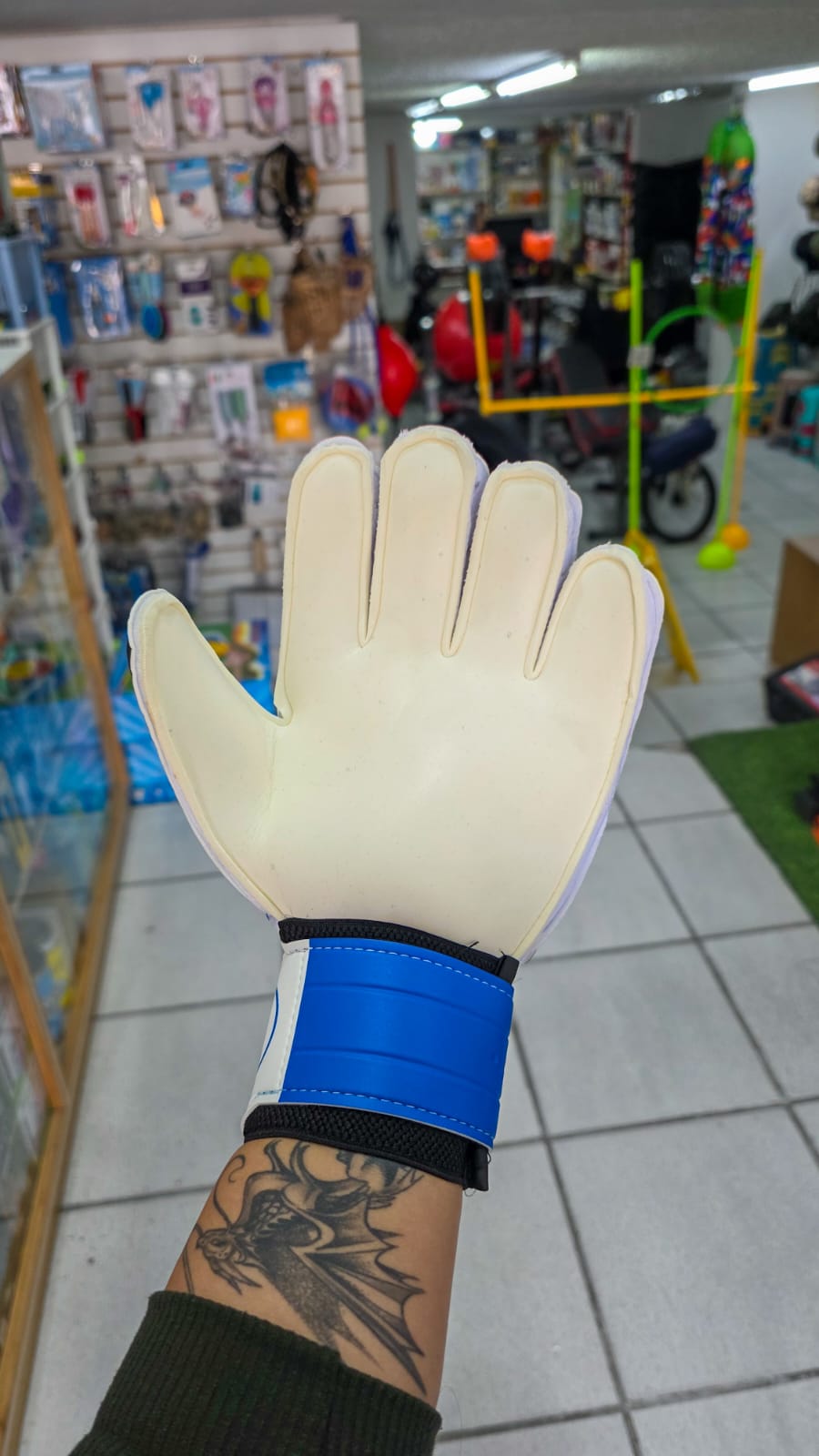 Guantes De Arquero FDsport Con Estuche – Látex Antideslizante, Muñequera Ajustable Y Diseño Juvenil Para Fútbol