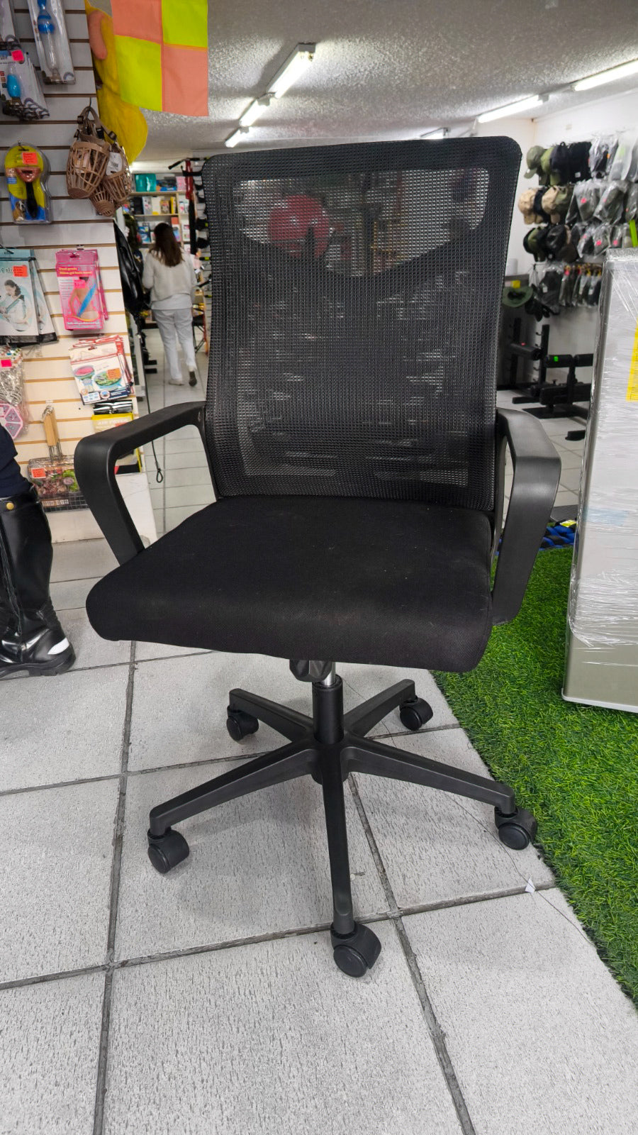 Silla De Oficina Giratoria Ergonómica – Respaldo En Malla, Brazos Fijos Y Altura Ajustable Para Home Office