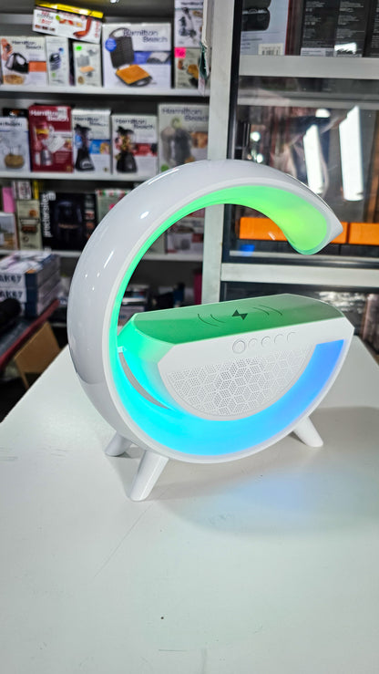 Parlante G Bluetooth LED Inteligente 4 En 1 – Con Cargador Inalámbrico, Lámpara RGB Y Radio FM