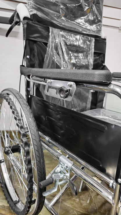 Silla De Ruedas Semi Reclinable Con Inodoro Plegable – Cromada, Importada, Reposapiés Elevables