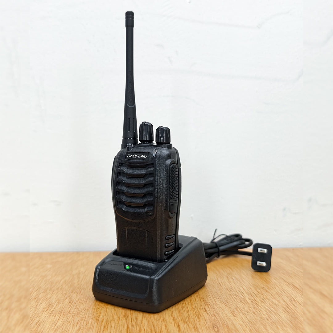 Walkie Talkie Baofeng BF-888S Recargable – Radio De 15 Canales Con Linterna Para Trabajo Y Seguridad