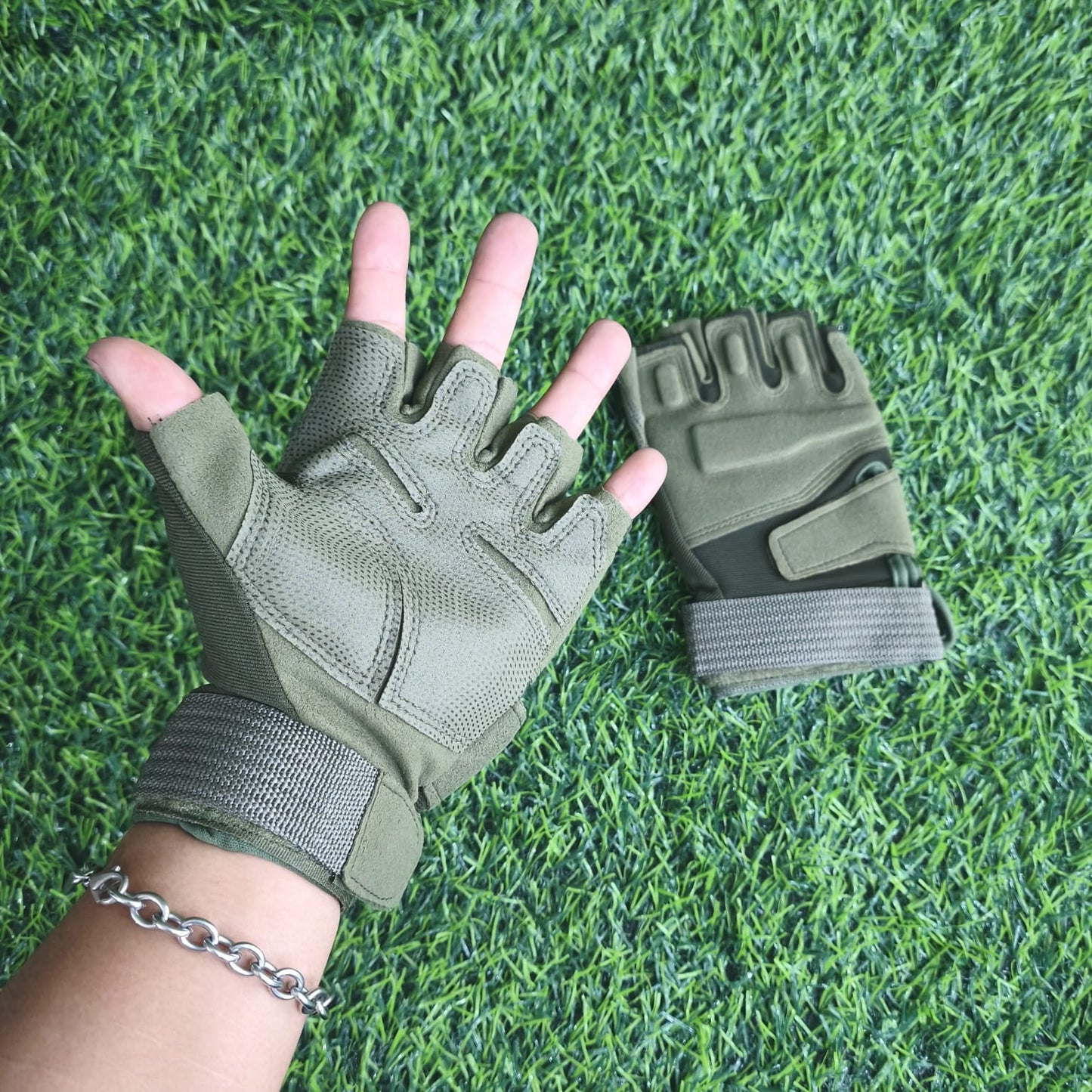 Guantes Tácticos Medio Dedo Militar Blackhawk – Antideslizantes Con Refuerzo De Nudillos Y Cierre De Muñeca