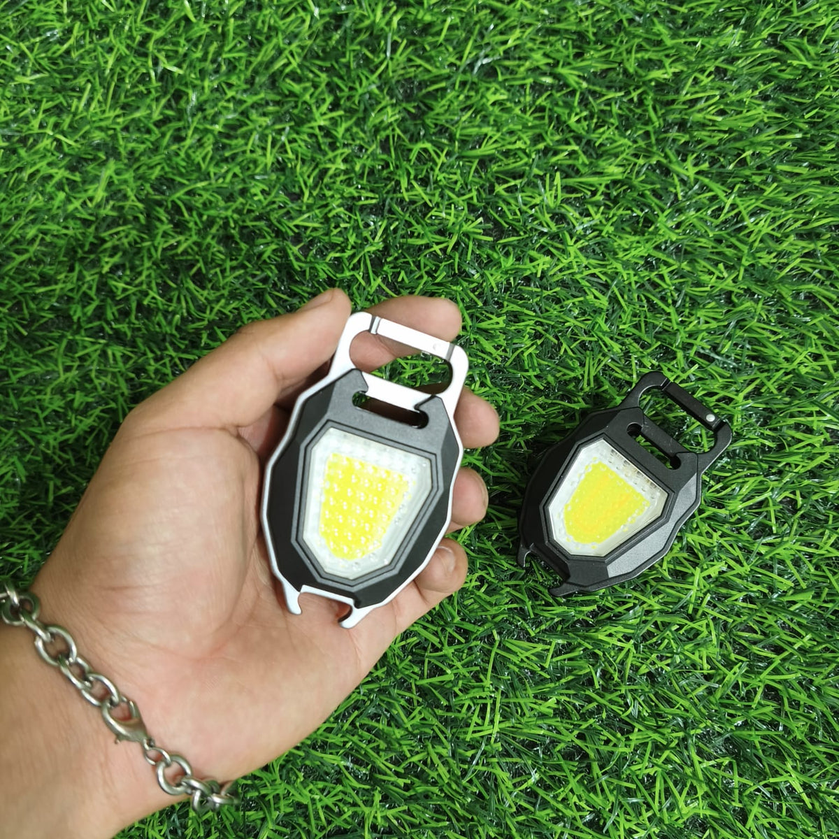 Mini Linterna Llavero LED COB 6 Modos Recargable USB Tipo C – Con Encendedor Imán Y Abridor Multiuso