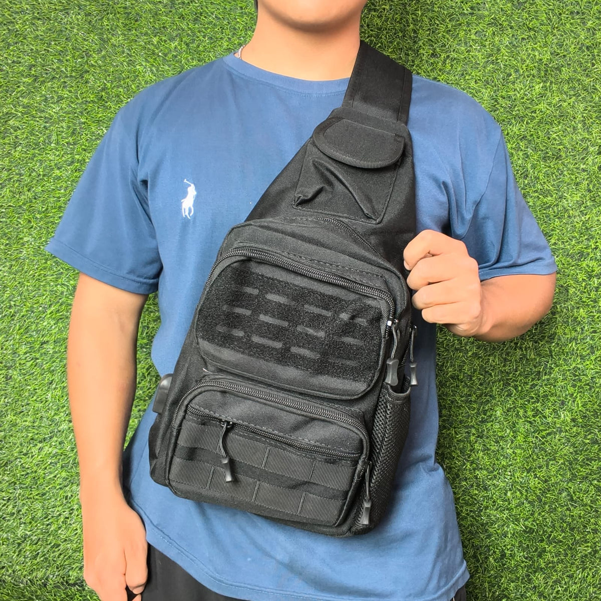 Mochila Pechera Táctica Con Puerto USB Y Sistema MOLLE – Bolso Cruzado Ambidiestro Multibolsillos