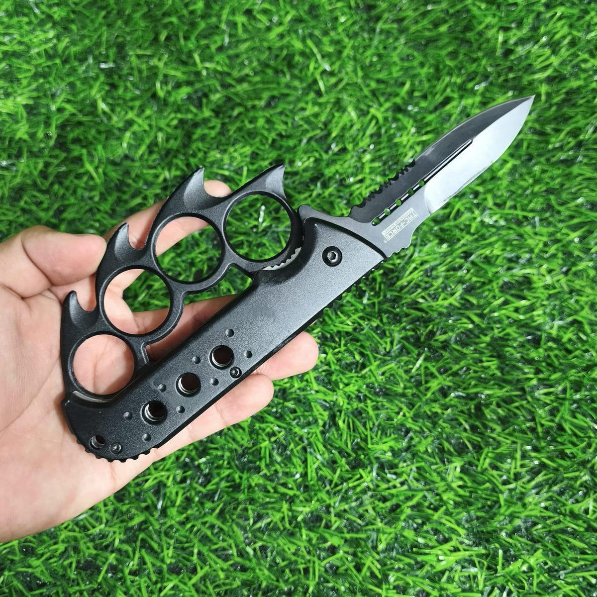Navaja Cuchillo Manopla Táctica Retráctil Militar – 2 En 1 Con Filo Dentado Y Diseño Ergonómico Para Uso Outdoor