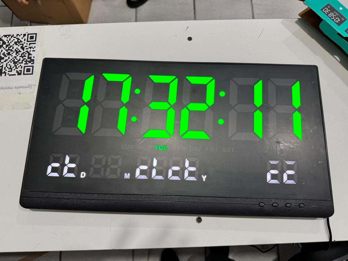 Reloj Digital LED De Pared Con Fecha, Día Y Temperatura – Pantalla Grande Visible Para Oficinas Y Negocios