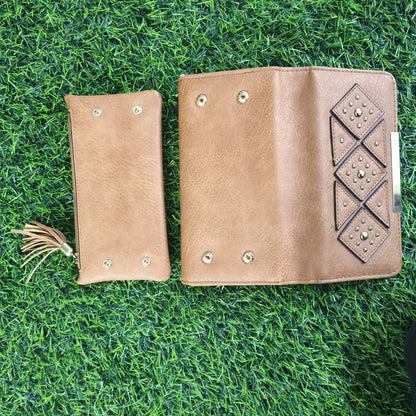 Billetera Larga De Dama En Cuero PU Con Borla Y Placa Dorada – Cartera Con Porta Tarjetas Y Monedero